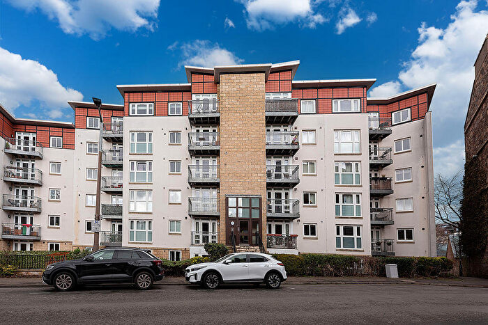 2 Bedroom Flat For Sale In Brunswick Road, Edinburgh, EH7