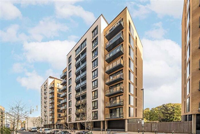 1 Bedroom Flat For Sale In Palmers Road, Bethnal Green, E2