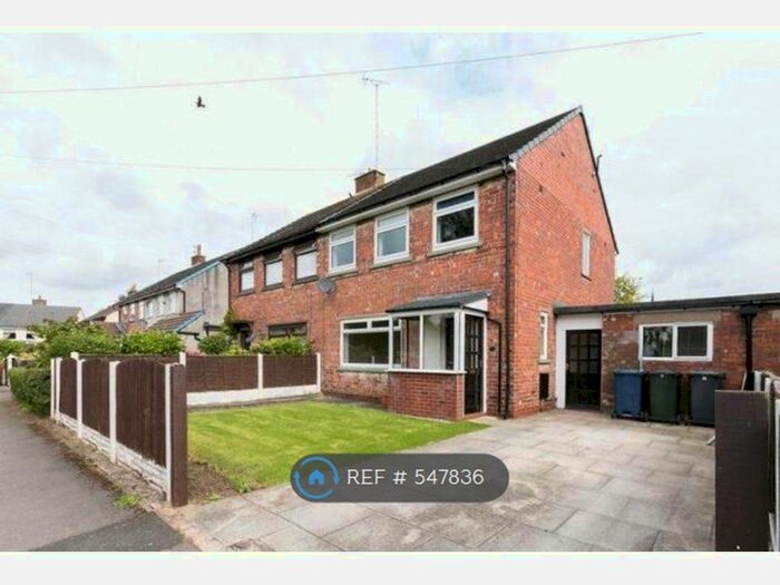 3 Bedroom Semi-Detached House To Rent In Beech Avenue, Wigan, WN8