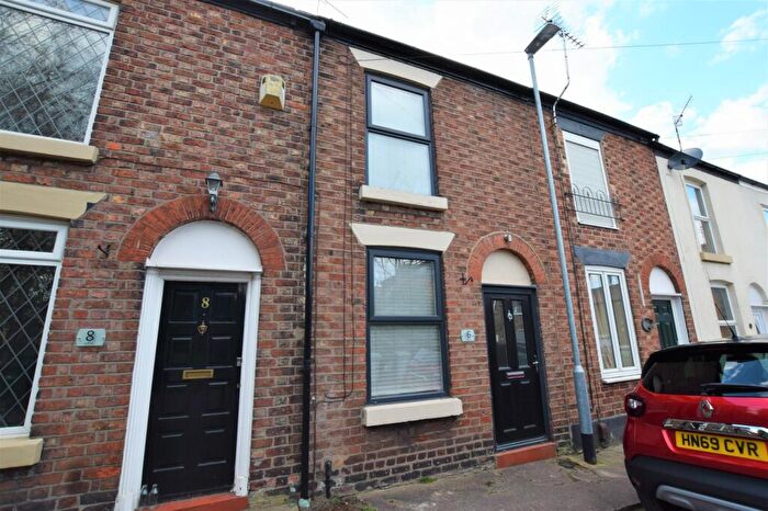2 Bedroom Terraced House To Rent In Hill Street, Macclesfield, SK11