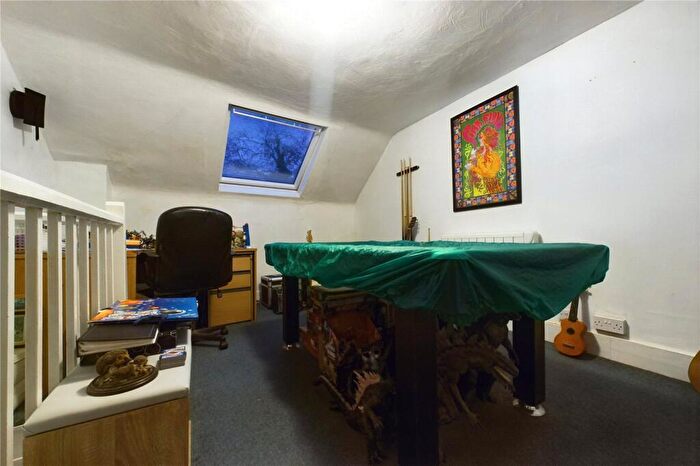 2 Bedroom Terraced House For Sale In Bath Road, Woolhampton, Reading, Berkshire, RG7