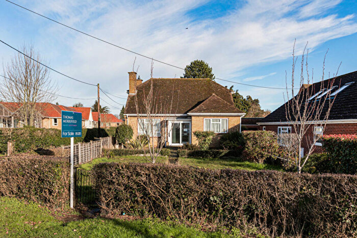 4 Bedroom Detached House For Sale In The Moors, Kidlington, OX5