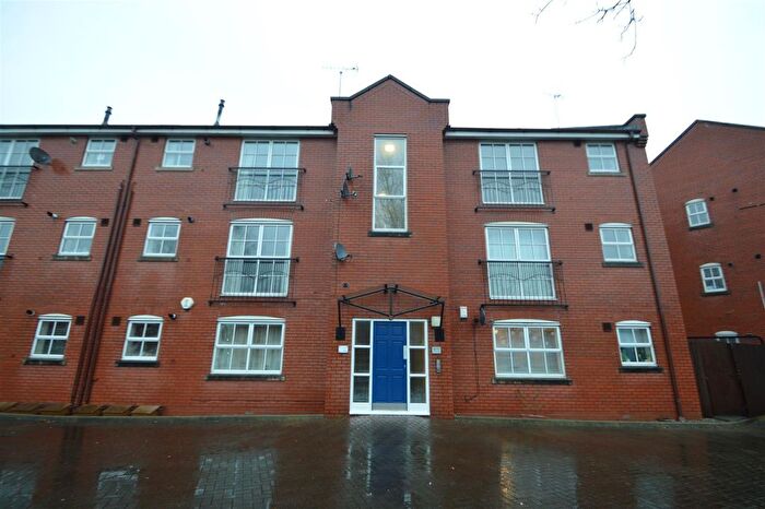 2 Bedroom Flat To Rent In St Marys Street, Hulme, Manchester, M15