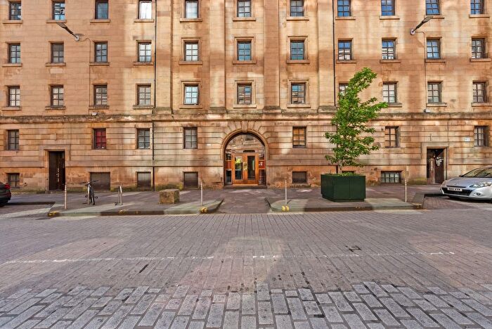 2 Bedroom Flat To Rent In James Watt Street, Glasgow, Glasgow City, G2