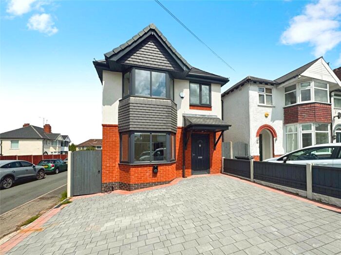 3 Bedroom Detached House To Rent In Lyttleton Avenue, Halesowen, West Midlands, B62