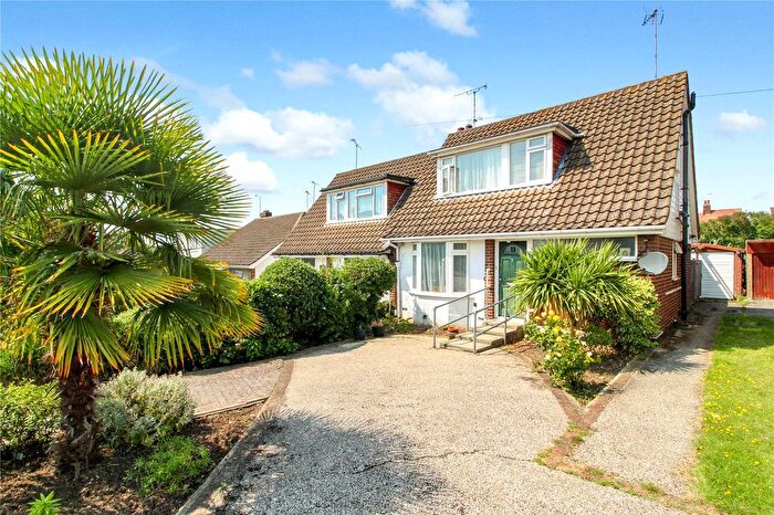 3 Bedroom Bungalow For Sale In Eastwood Park Drive, Leigh-On-Sea, Essex, SS9
