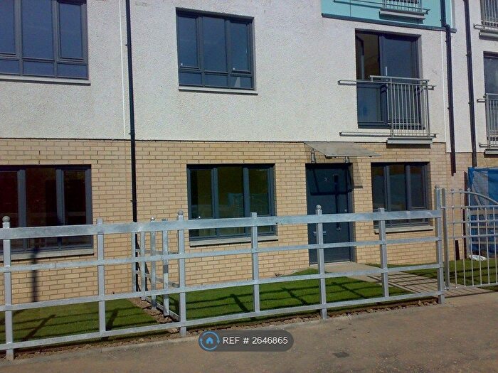 2 Bedroom Flat To Rent In Harvesters Place, Edinburgh, EH14