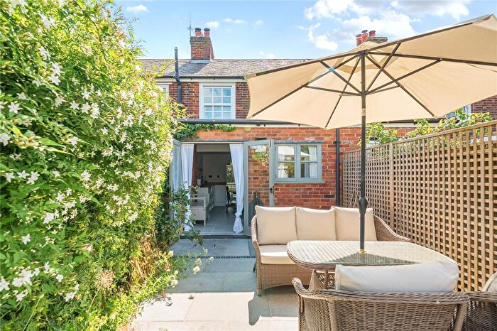 2 Bedroom Terraced House For Sale In Dunn Street, Bredhurst, Gillingham, Kent, ME7