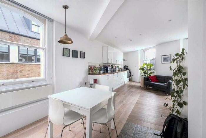 1 Bedroom Apartment To Rent In City Garden Row, London, EC1V