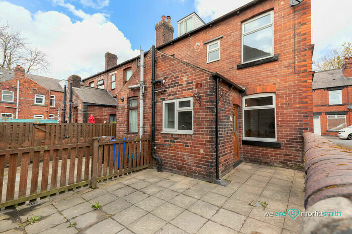 3 Bedroom End Of Terrace House To Rent In Winster Road, Hillsborough, - Close To The Park, S6