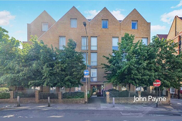 2 Bedroom Flat To Rent In Bloomfield Road London, SE18