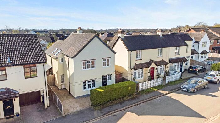 4 Bedroom Detached House For Sale In Glebe Road, Chalfont St. Peter, SL9