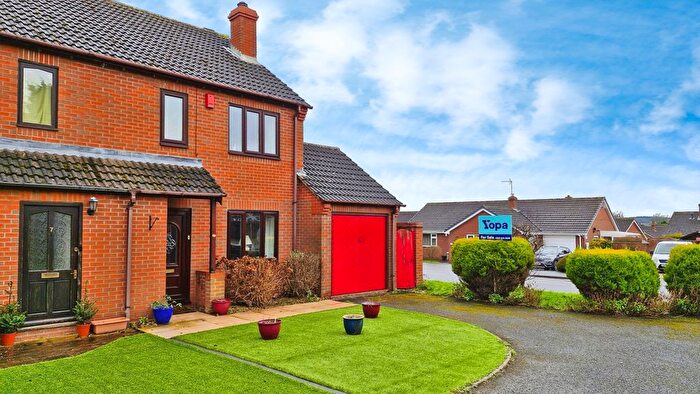3 Bedroom Semi-Detached House For Sale In Harefields Close, Baschurch, Shrewsbury, SY4