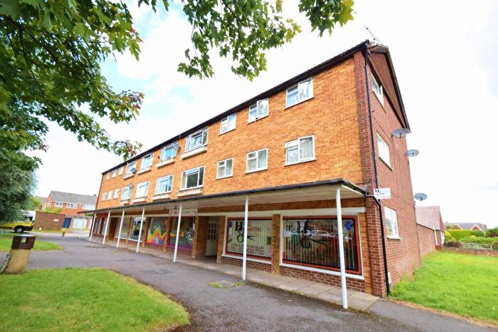 2 Bedroom Flat To Rent In Hythe, SO45