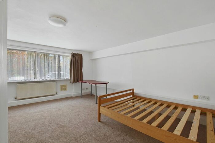 1 Bedroom Studio To Rent In Northern Heights, Crescent Road, Crouch End, N8