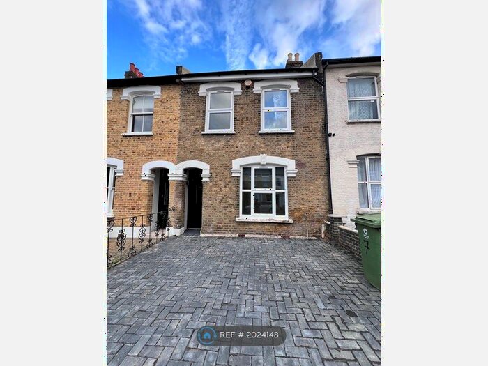 5 Bedroom Terraced House To Rent In Friern Road, East Dulwich, SE22