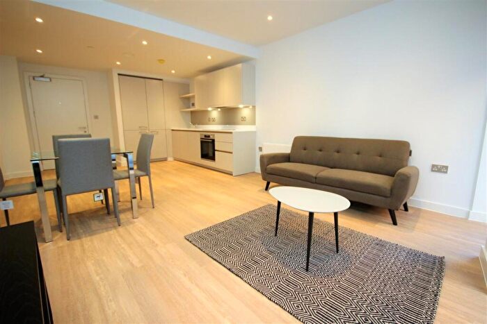 1 Bedroom Apartment To Rent In Carding Building, Manchester New Square Manchester, M1