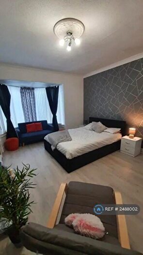 3 Bedroom Flat To Rent In Greywood Avenue, Newcastle Upon Tyne, NE4