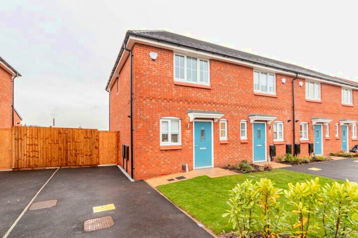 3 Bedroom House To Rent In Pollen Gardens, Warton, PR4