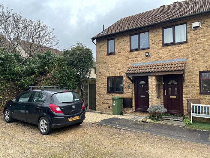 2 Bedroom House To Rent In Meadow Close, Cheltenham, ., GL51