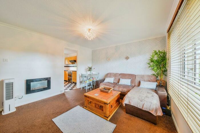 1 Bedroom Flat For Sale In Blacksmiths Hill, Benington, Stevenage, SG2