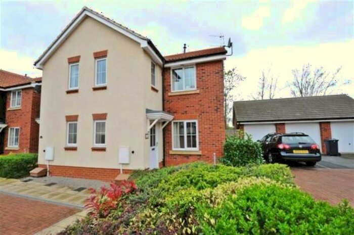 2 Bedroom Town House To Rent In Swindale Close, Gamston, NG2