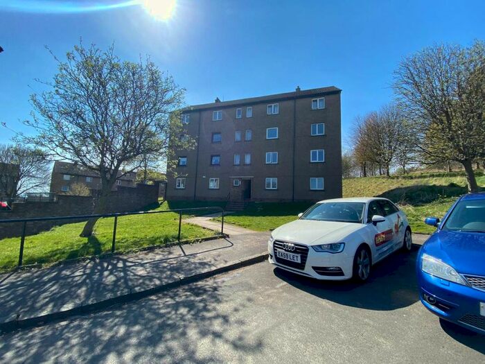 2 Bedroom Flat To Rent In Saggar Street, Dundee, DD2