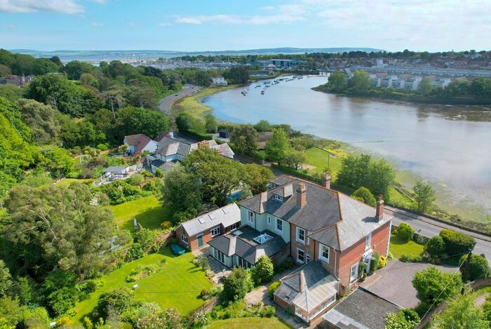 4 Bedroom Semi-Detached House For Sale In Undershore Road, Lymington, Hampshire, SO41