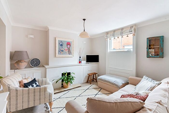 3 Bedroom Terraced House To Rent In Shakespeare Street, Stratford-Upon-Avon, CV37