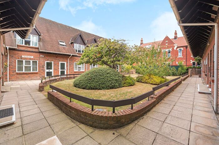 1 Bedroom Flat For Sale In Great Well Drive, Romsey, Hampshire, SO51