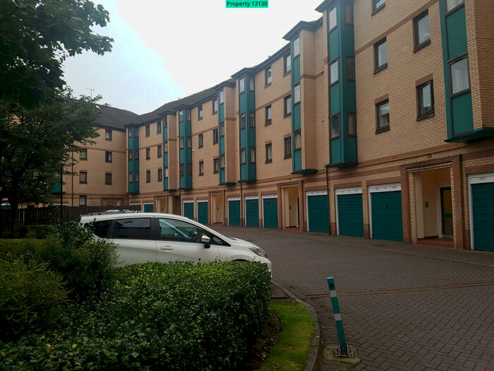 2 Bedroom Flat To Rent In Rutland Court, Glasgow, G51
