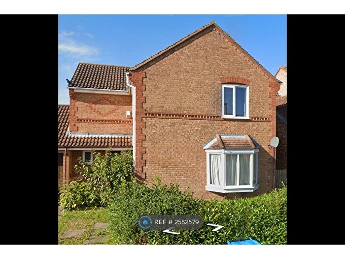 5 Bedroom Detached House To Rent In Kirkstall Place, Milton Keynes, MK6