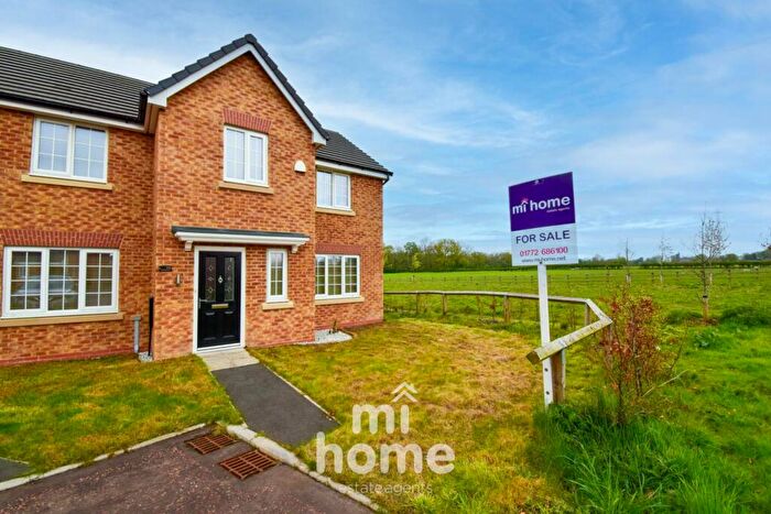 4 Bedroom Detached House For Sale In Rosemary Place, Clifton, PR4