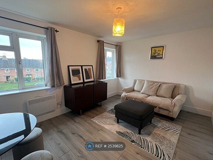 2 Bedroom Flat To Rent In Trussell Close, Winchester, SO22