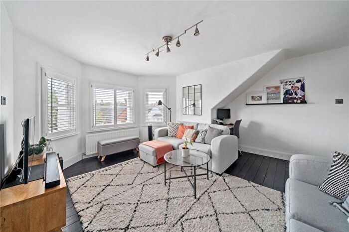 1 Bedroom Apartment For Sale In Thornlaw Road, West Norwood, London, SE27