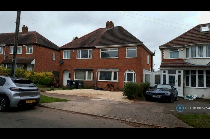 3 Bedroom Semi-Detached House To Rent In Dowar Road, Rednal, Birmingham, B45