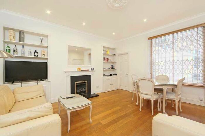 3 Bedroom Flat To Rent In Philbeach Gardens, Earls Court, SW5