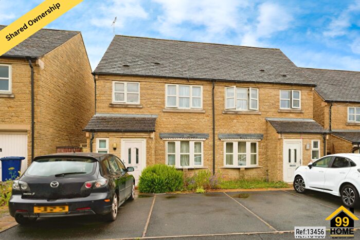 3 Bedroom Semi-Detached House For Sale In The Finches, Winchcombe, Gloucestershire, GL54