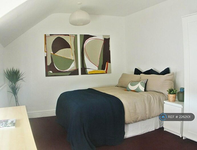 8 Bedroom Terraced House To Rent In College Road, Bangor, LL57