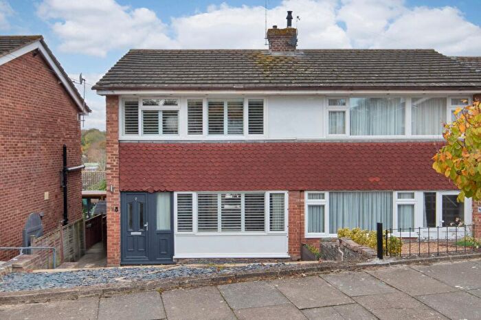 3 Bedroom Semi Detached House For Sale In Castlefields, Istead Rise, Gravesend, Kent, DA13