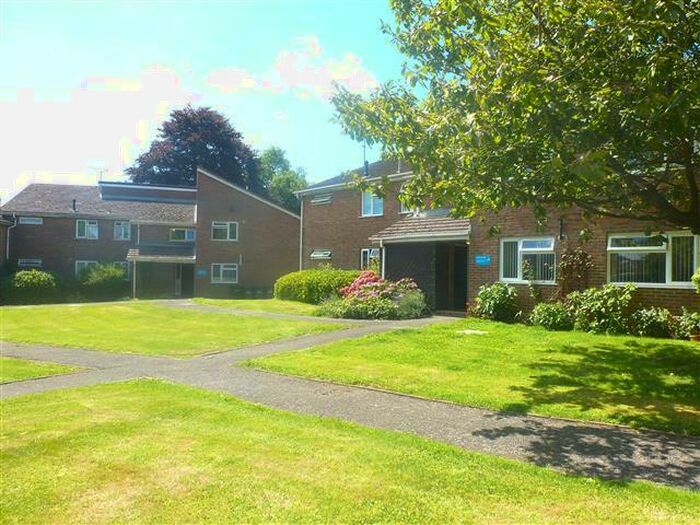 1 Bedroom Flat To Rent In Glebe Road, Cuckfield, Haywards Heath, RH17