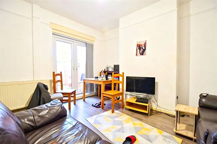 5 Bedroom Property To Rent In Milner Road, Selly Oak, Birmingham, B29