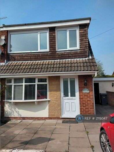 3 Bedroom Semi-Detached House To Rent In Manor Avenue, Burscough, L40