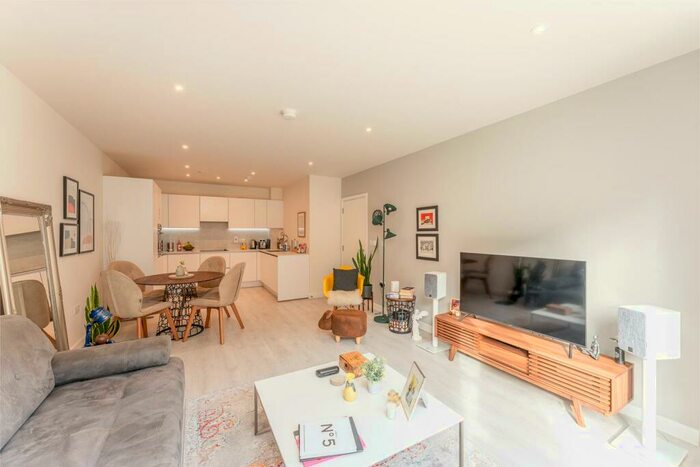 2 Bedroom Flat To Rent In Royal Engineers Way, Millbrook Park, NW7