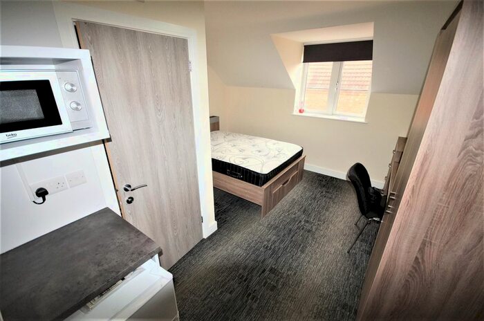 Studio To Rent In Clay Lane, Coventry, CV2