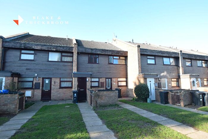 2 Bedroom Maisonette For Sale In Knox Road, Clacton-on-Sea, CO15