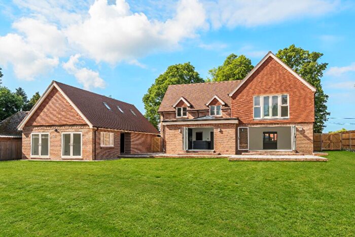 5 Bedroom Detached House For Sale In Southwick Road, North Boarhunt, Fareham, Hampshire, PO17