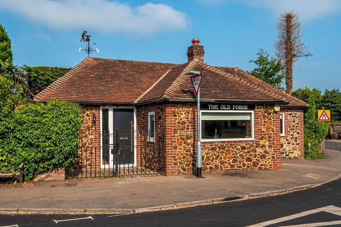 2 Bedroom Bungalow To Rent In The Green, Elstead, Godalming, GU8