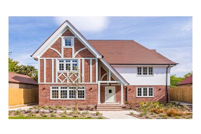 3 Bedroom Semi-Detached House For Sale In Meyrick Park, BH3