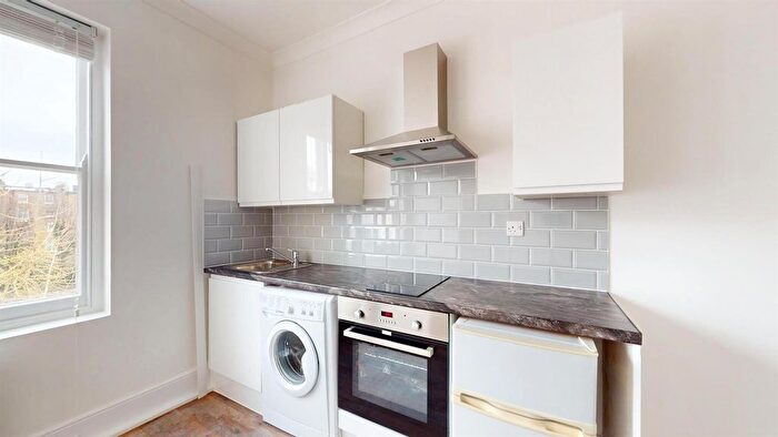 1 Bedroom Flat To Rent In West Cromwell Road, London, SW5